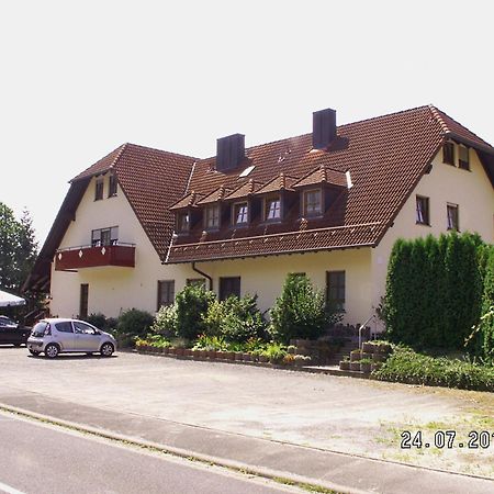 Landgasthof Zum Hirschen Hafenlohr Bagian luar foto