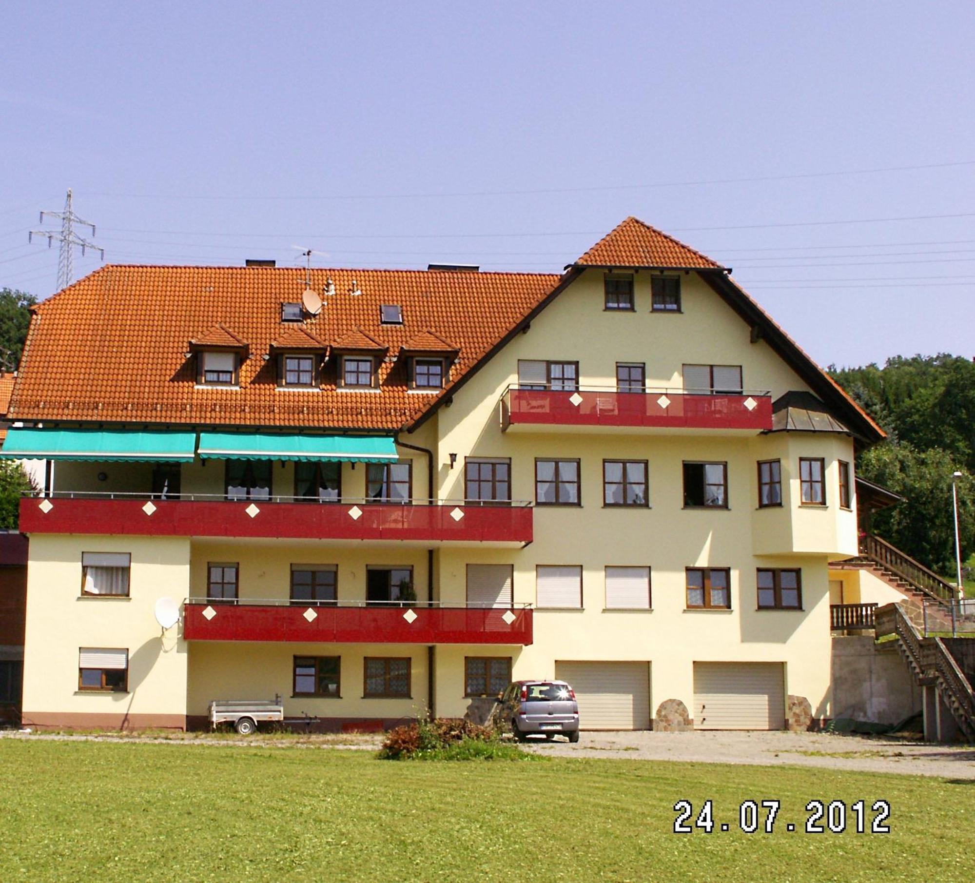 Landgasthof Zum Hirschen Hafenlohr Bagian luar foto