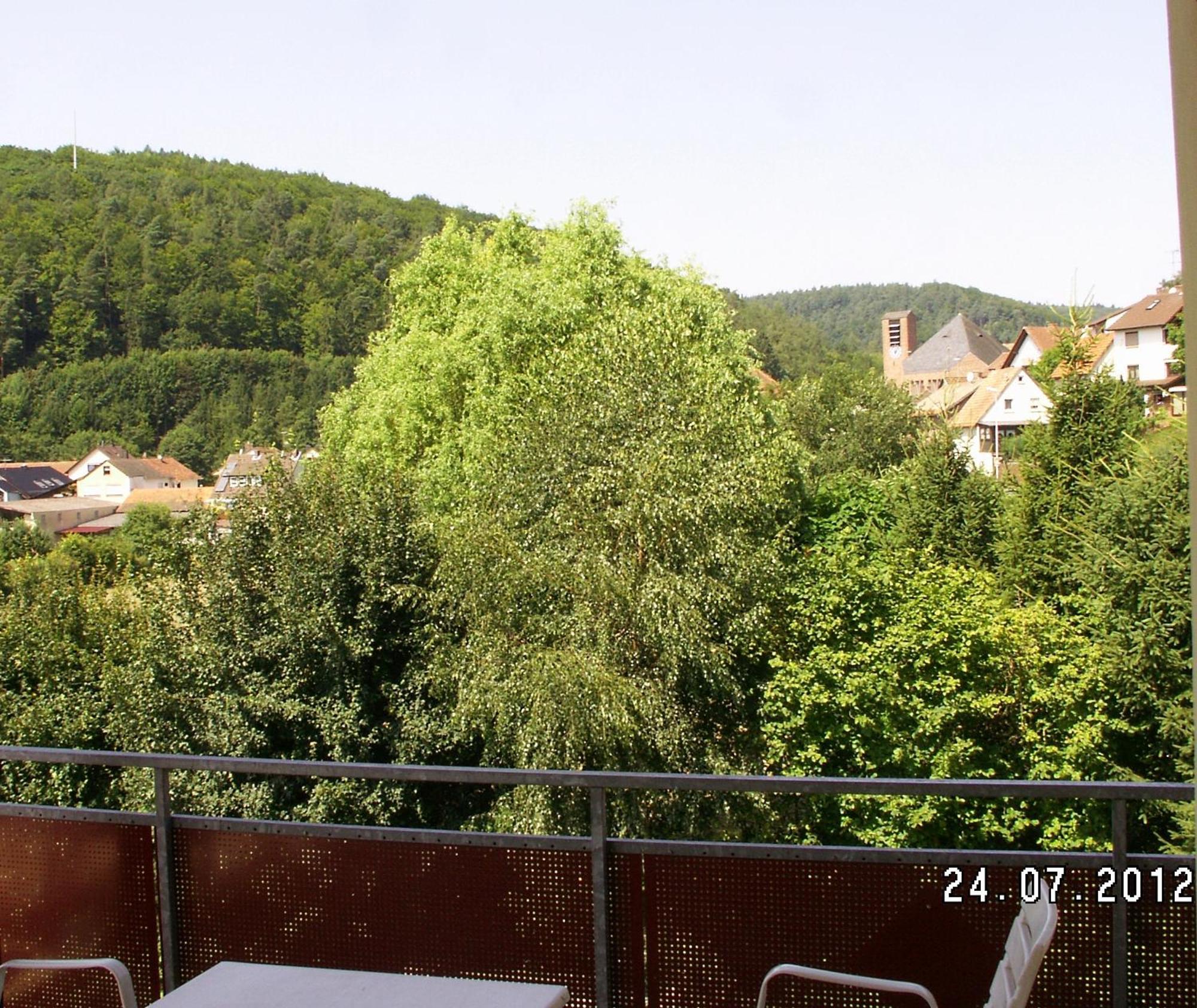 Landgasthof Zum Hirschen Hafenlohr Bagian luar foto