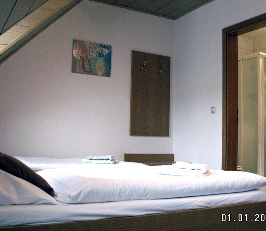 Landgasthof Zum Hirschen Hafenlohr Ruang foto