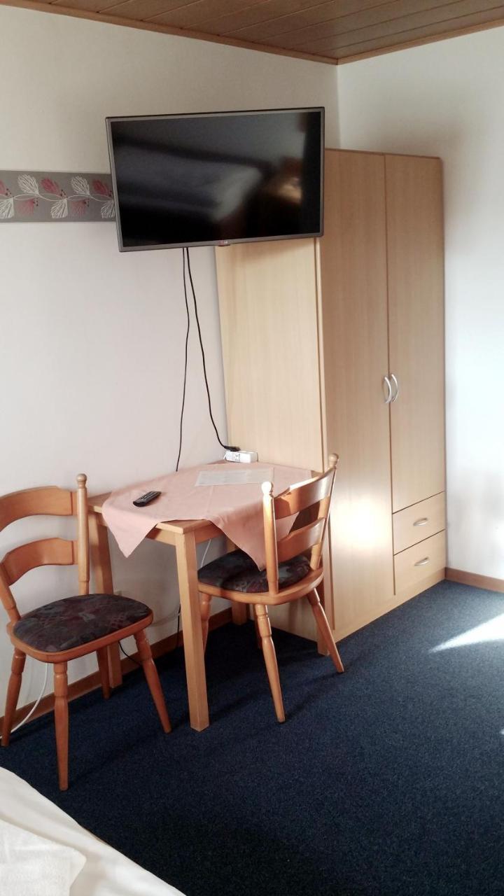 Landgasthof Zum Hirschen Hafenlohr Bagian luar foto